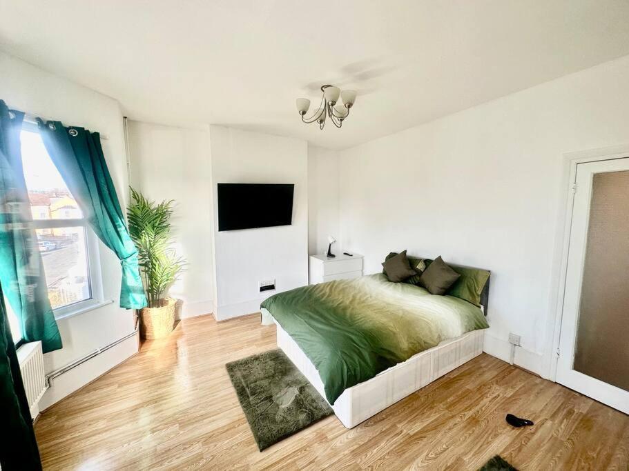 Cosy Two Bedroom Apartment,Se13 Londyn Zewnętrze zdjęcie